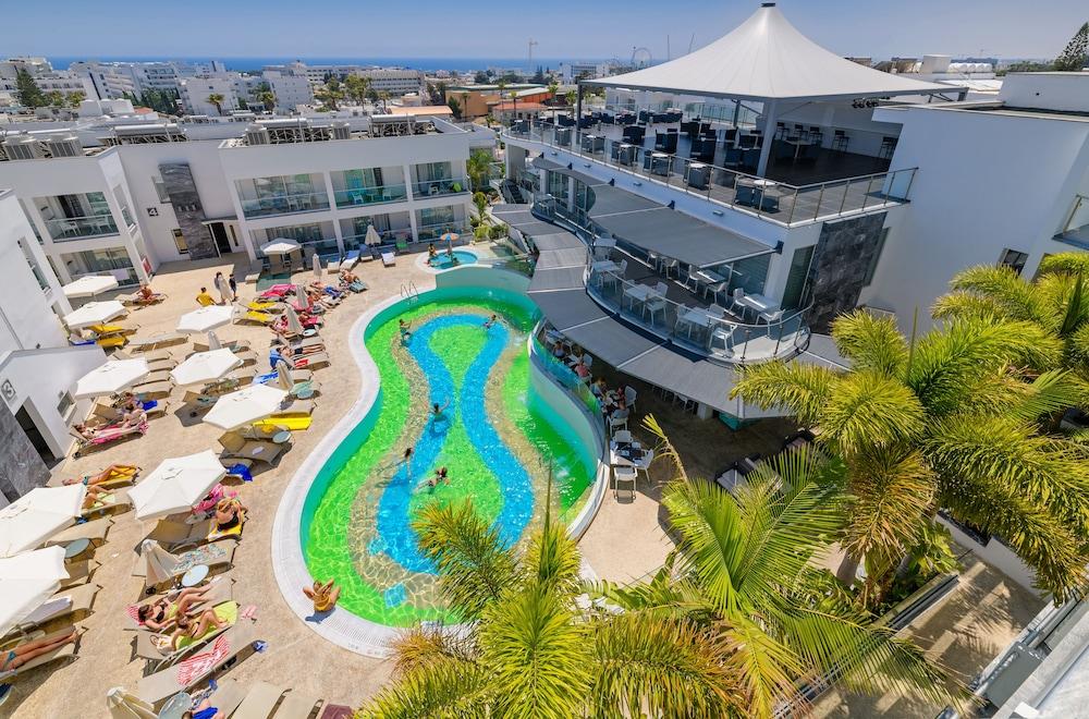 Tasia Maris Oasis Ayia Napa Exterior photo
