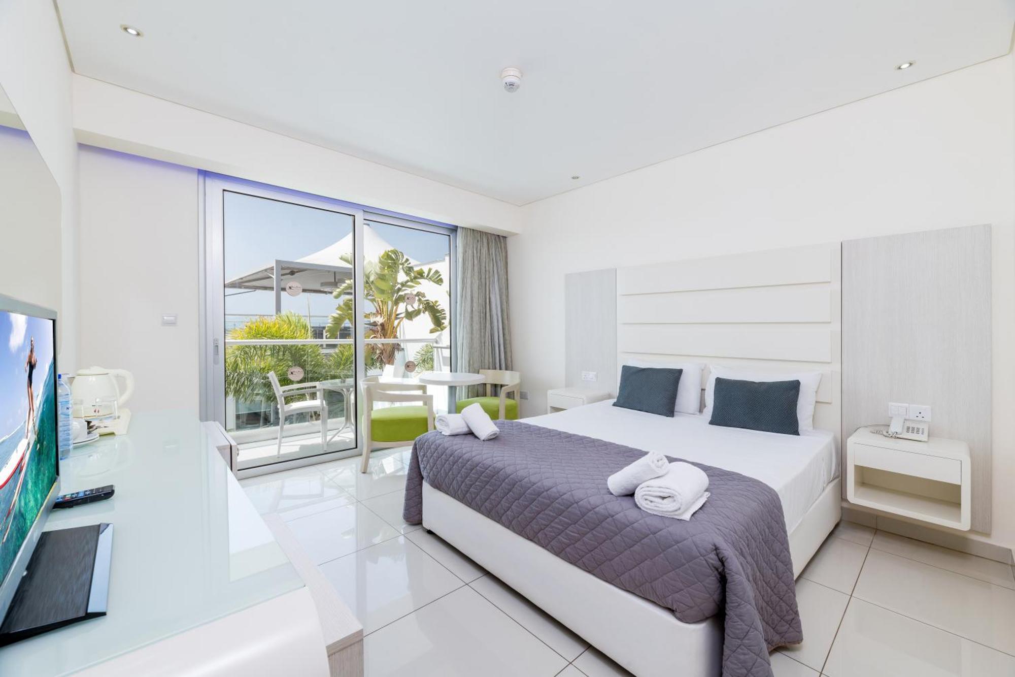 Tasia Maris Oasis Ayia Napa Room photo
