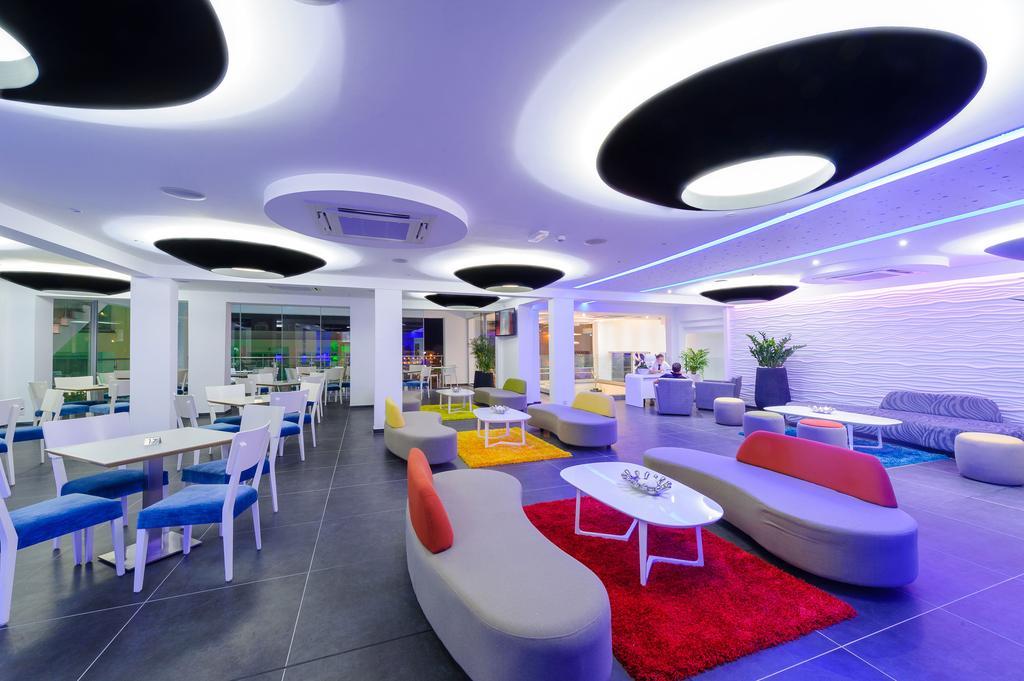 Tasia Maris Oasis Ayia Napa Exterior photo